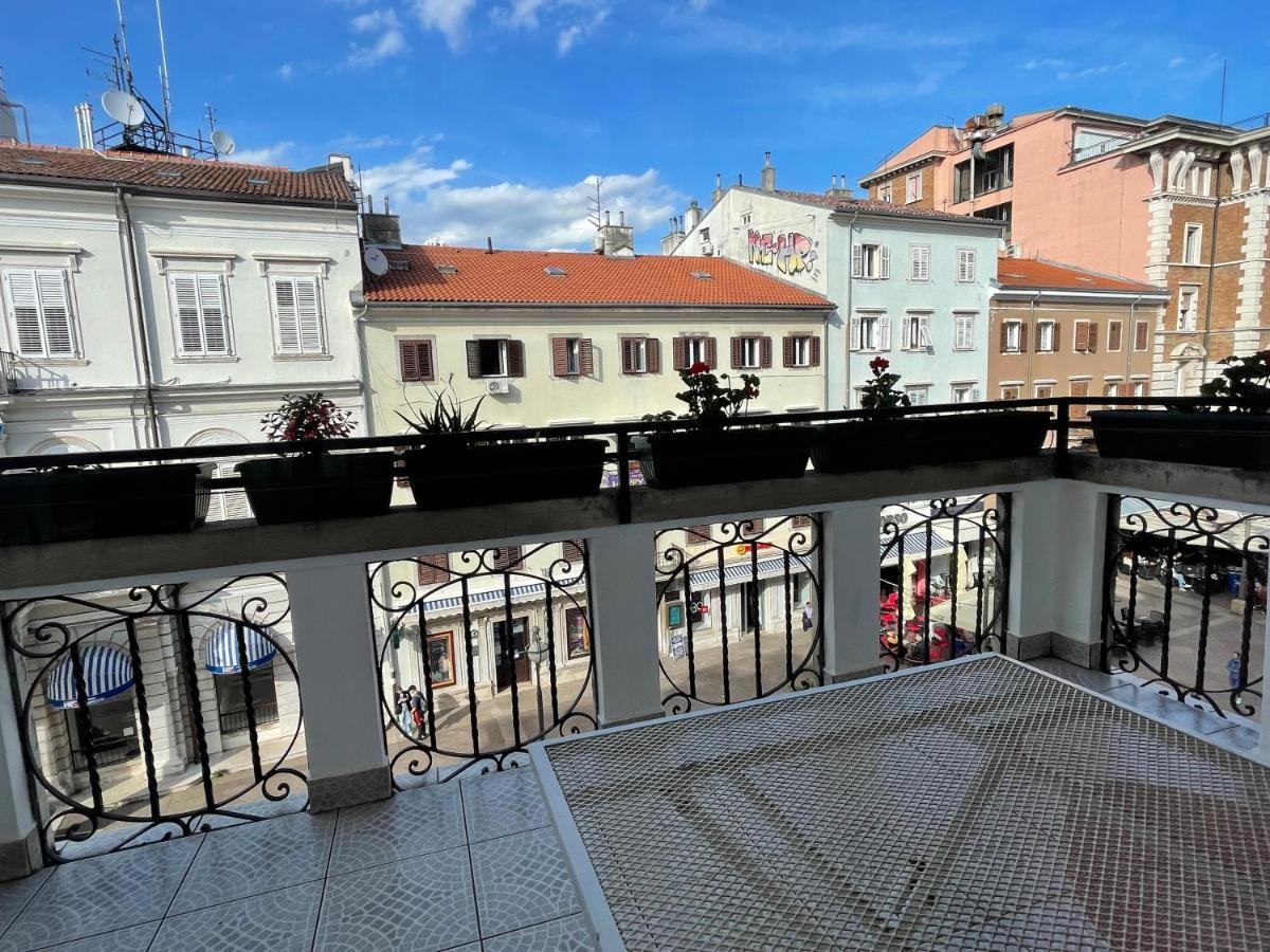 Linden Korzo Apartment Rijeka Exterior photo